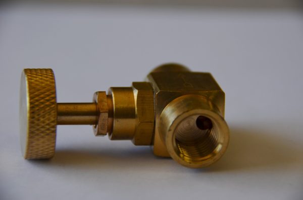 Needle Valve -1/4" FNPT x 1/4" FNPT - Image 3