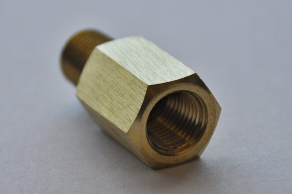 Brass Pressure Snubber - 1/4" NPT male x 1/4" Female - Image 4